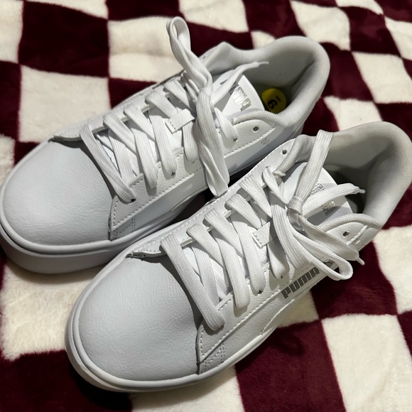 Puma Shoes
NEW - Picture 3 of 7